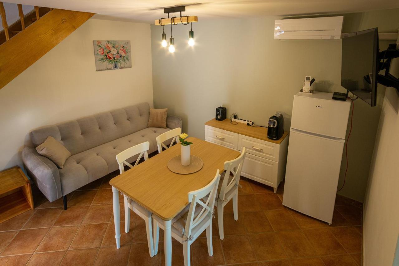 Istrian Stone House With Big Garden Marezige